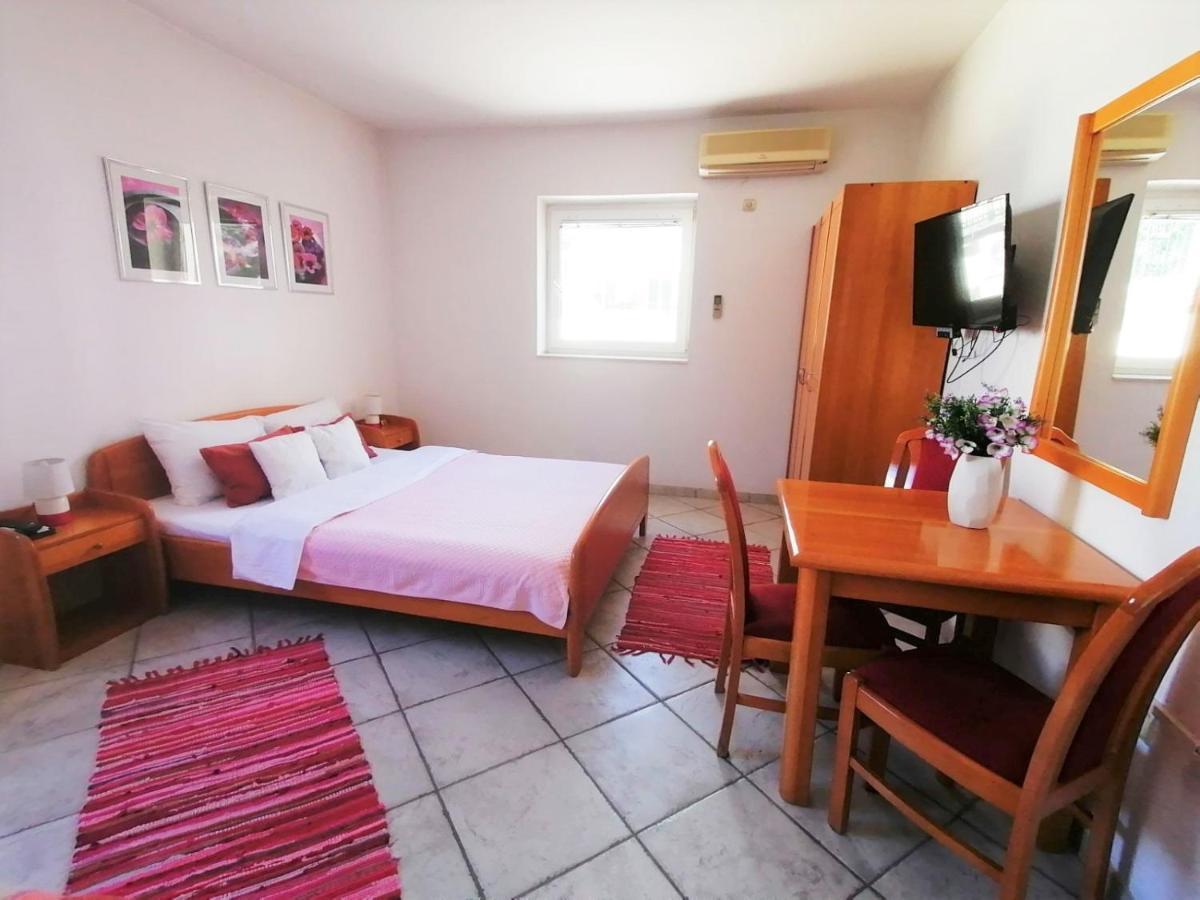 Apartments Villa Kukoljac Herceg Novi Buitenkant foto